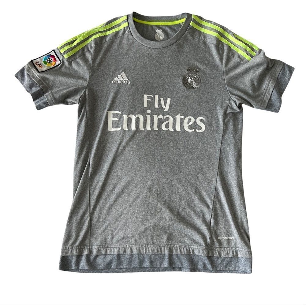 Adidas fly emiratus jersey mens size small grey and white green D109